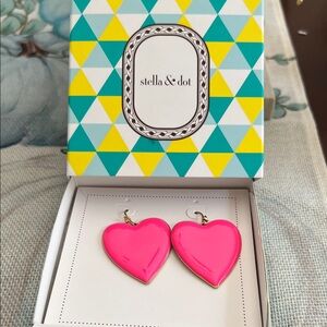 Stella & Dot Vibrant Pink Heart Earrings (Adult)